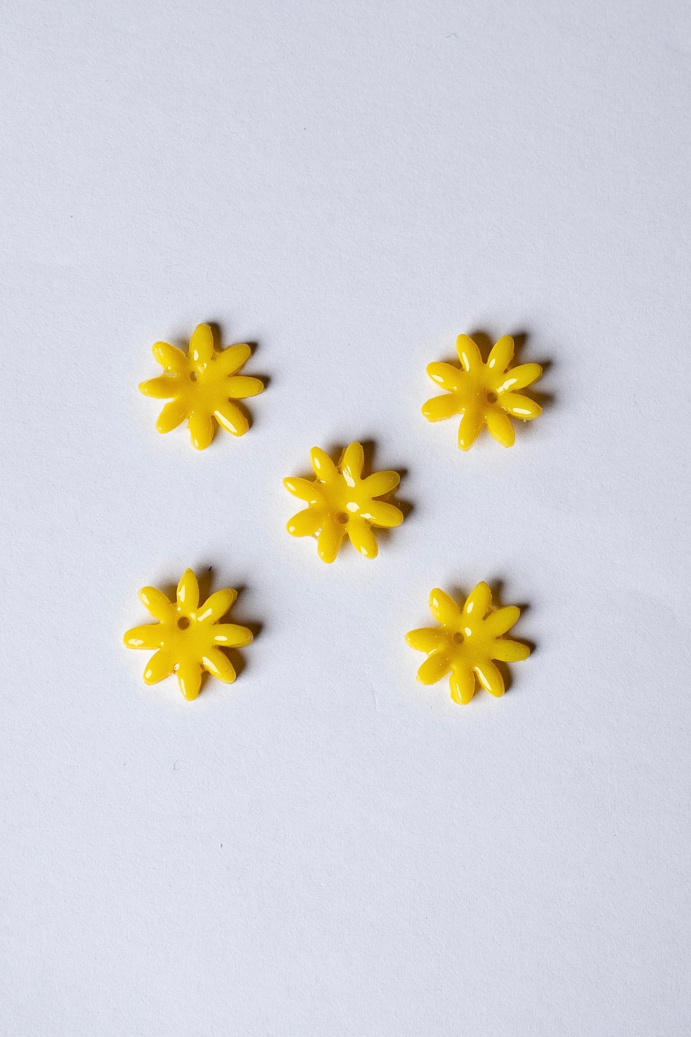 Charms fleur japon jaune
